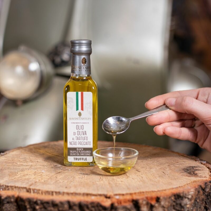 Condimento a base di olio di oliva al tartufo nero pregiato