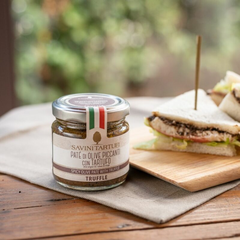 Pate' di olive piccanti con tartufo