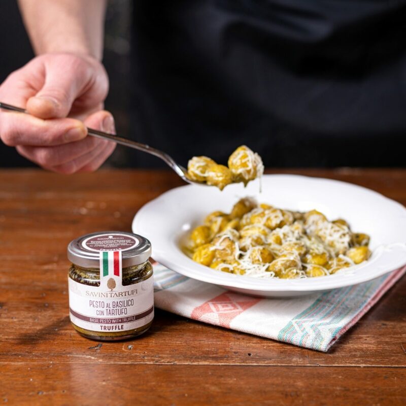 Pesto al basilico con tartufo